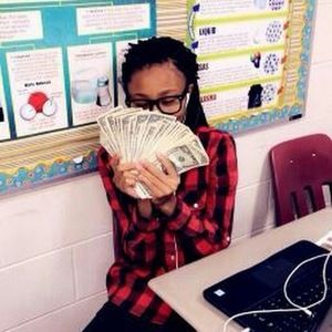 Meet your Posher, Makyera